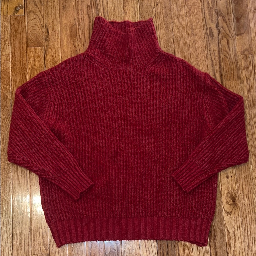 American Eagle Red Oversized Turtleneck Sweater Women’s Size Medium